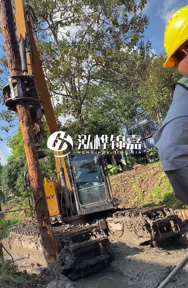 景德鎮(zhèn)河道清淤專業(yè)施工-狹窄河道挖機(jī)清理河道的方法？