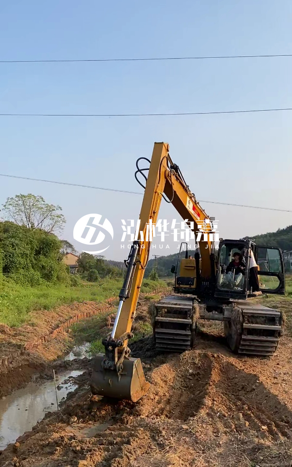棗莊河道清淤專(zhuān)業(yè)施工-水挖機(jī)清淤能清理多深的淤泥？