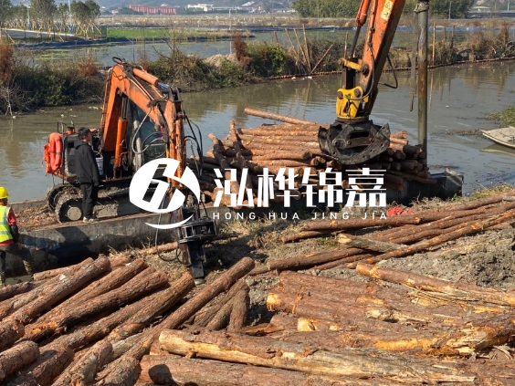 湖南松木樁批發(fā)廠家-5米松木樁批發(fā)1000根有優(yōu)惠嗎？